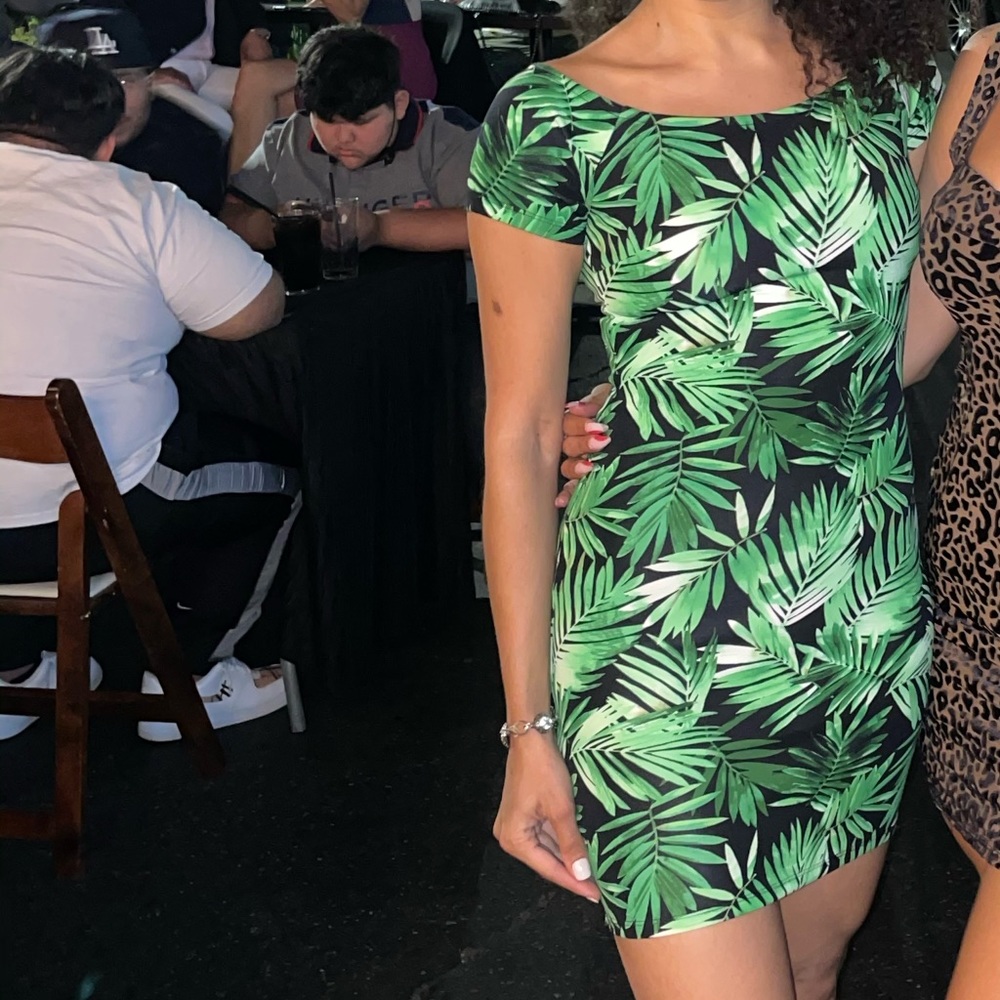 FOREVER 21 - Shop Now